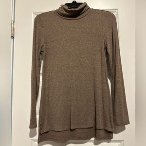 Apt. 9 Tan Long Sleeve Turtleneck Top